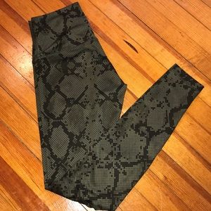 Lulu lemon leggings size 8